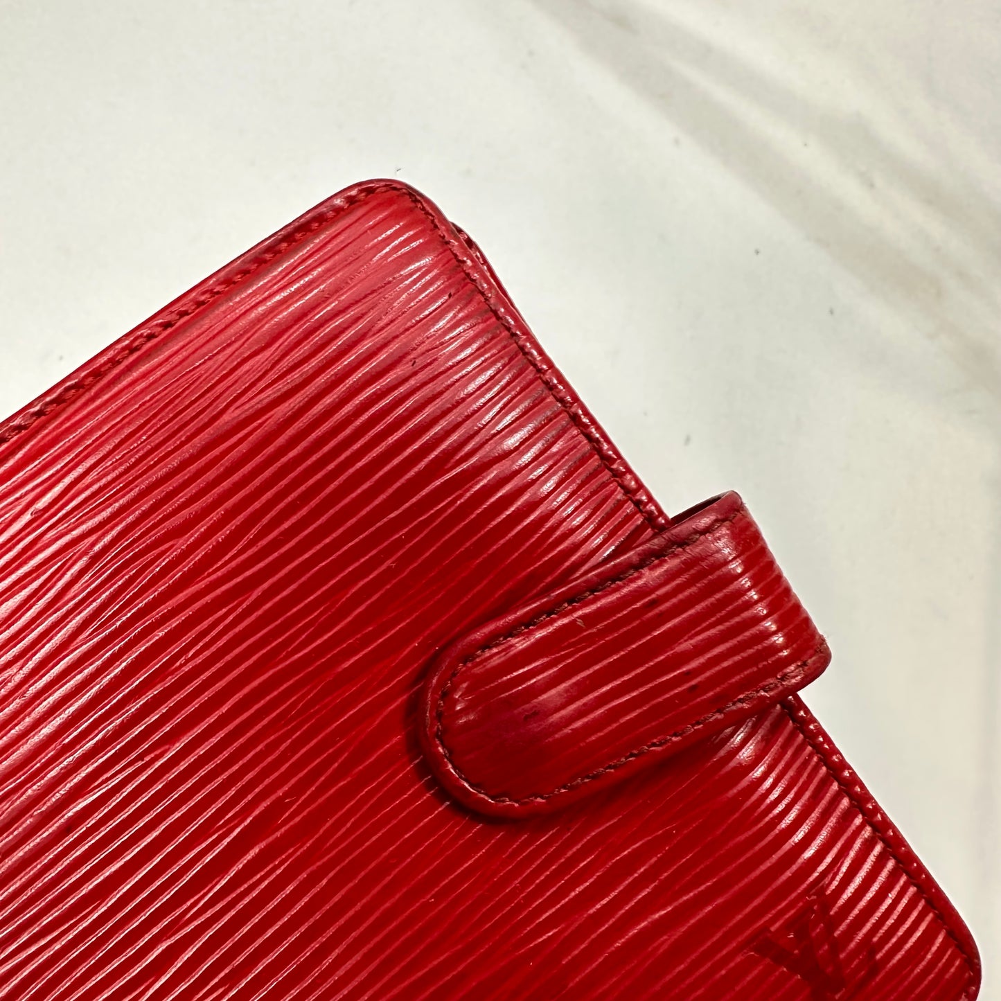 Vintage Louis Vuitton Red Epi Leather Porte Billets Compact Wallet