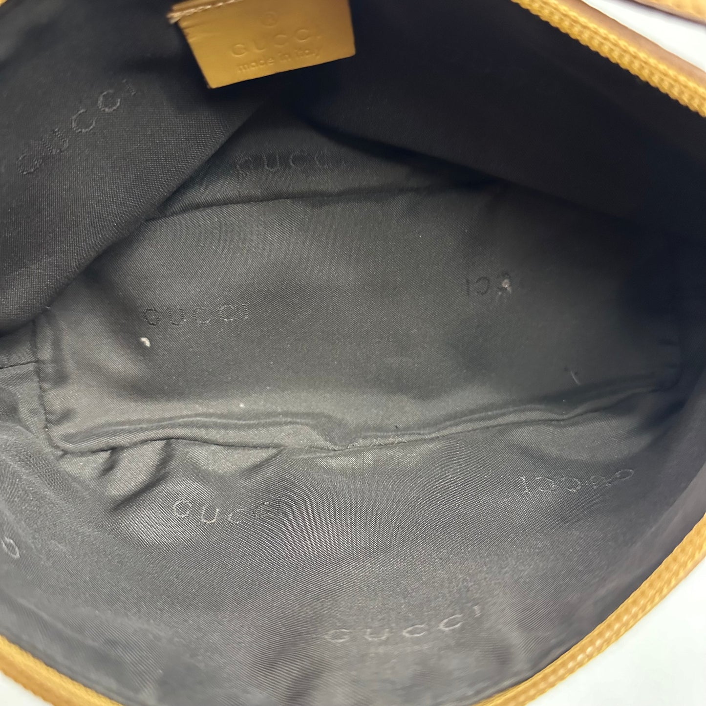 Vintage Gucci Pink Suede Boat Pochette