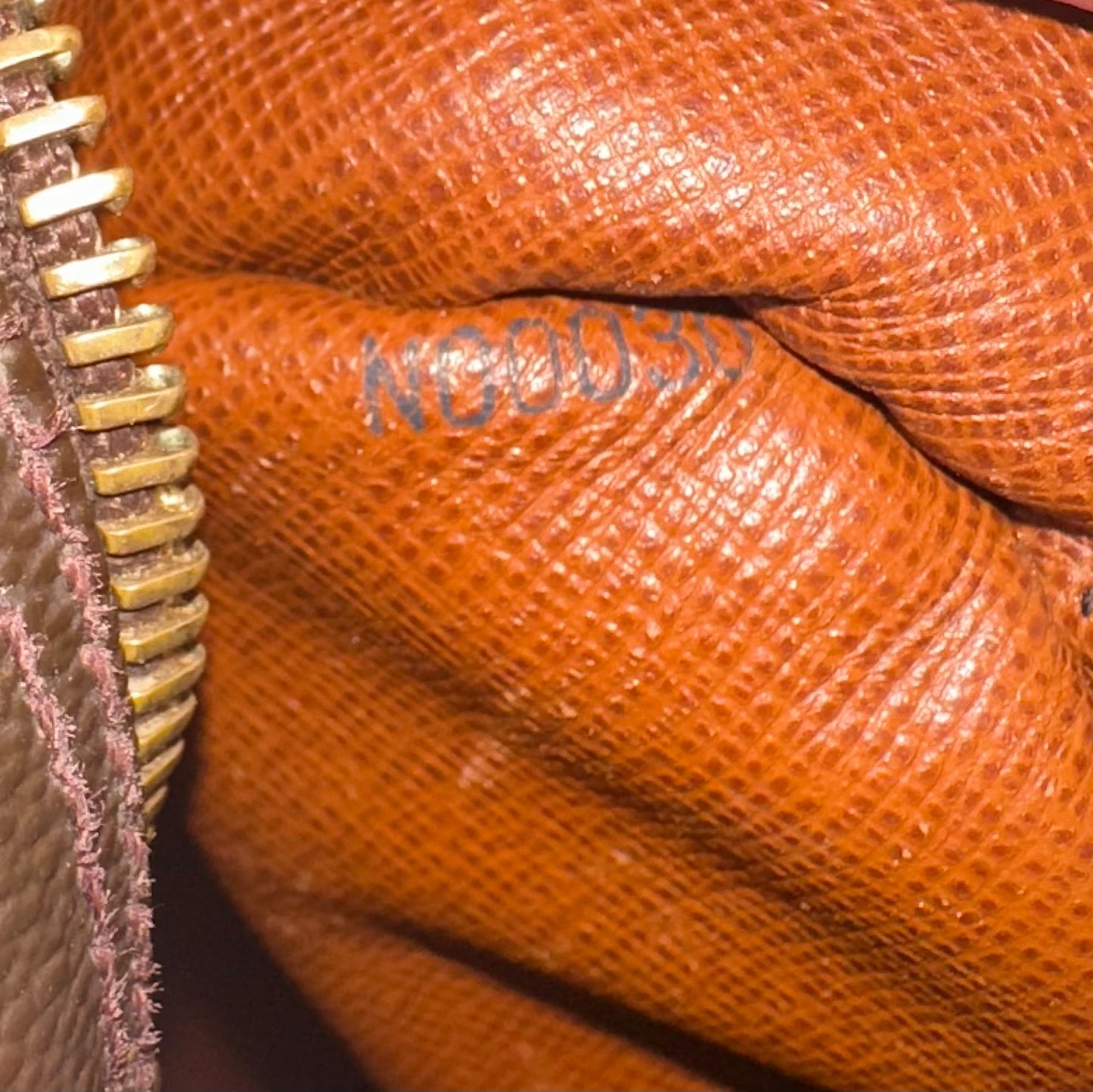 Vintage Louis Vuitton 2000 Monogram Nile Shoulder Bag