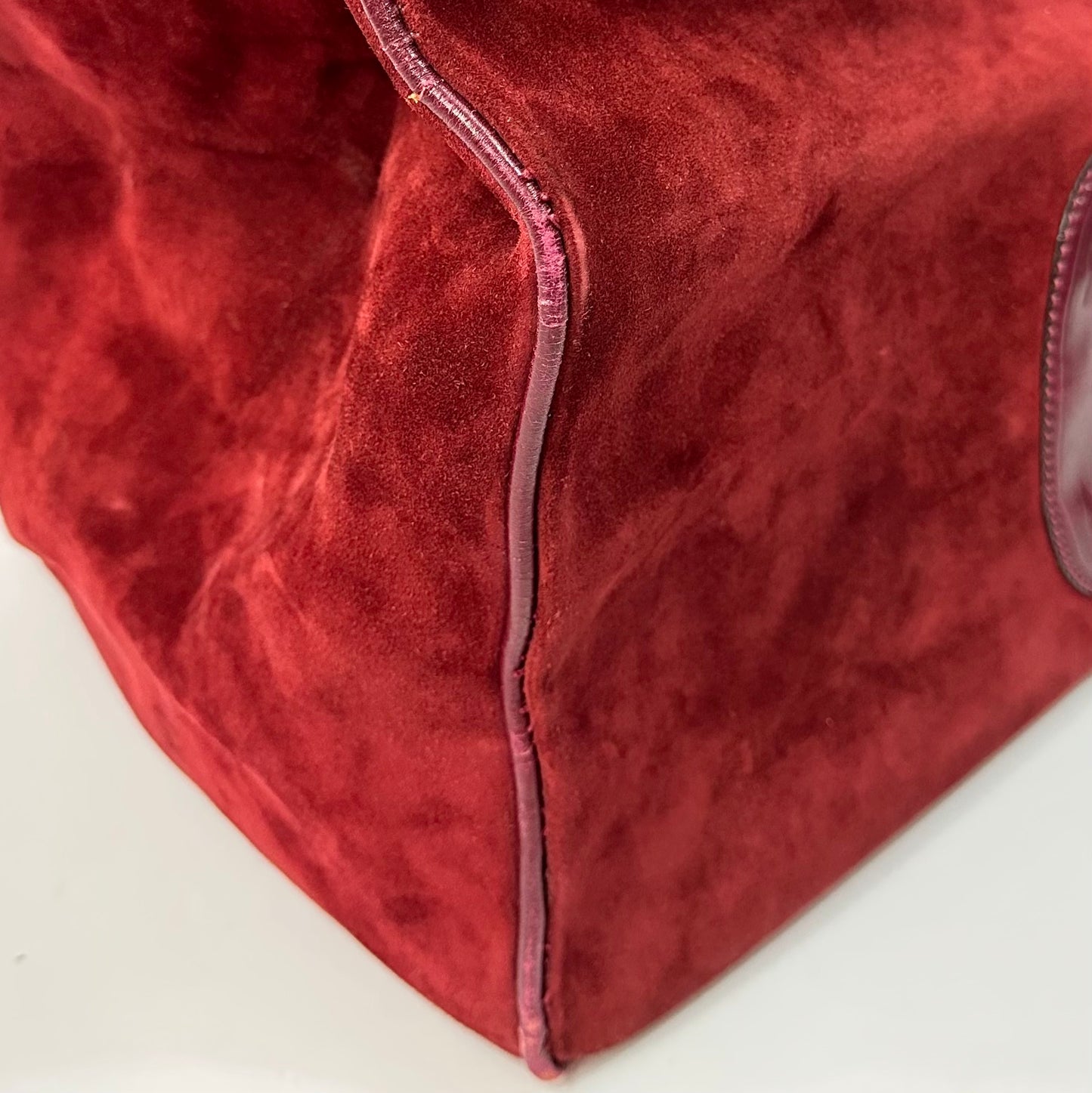 Vintage Les Must De Cartier 1975 Bordeaux Suede Train Travel Messenger Bag