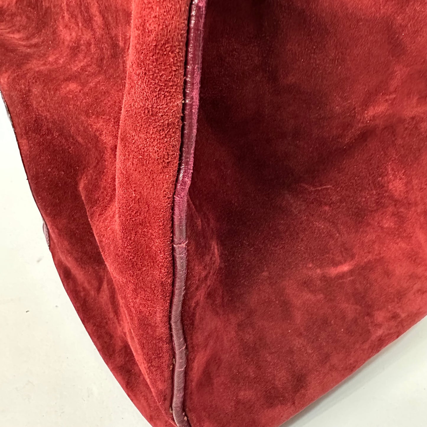 Vintage Les Must De Cartier 1975 Bordeaux Suede Train Travel Messenger Bag
