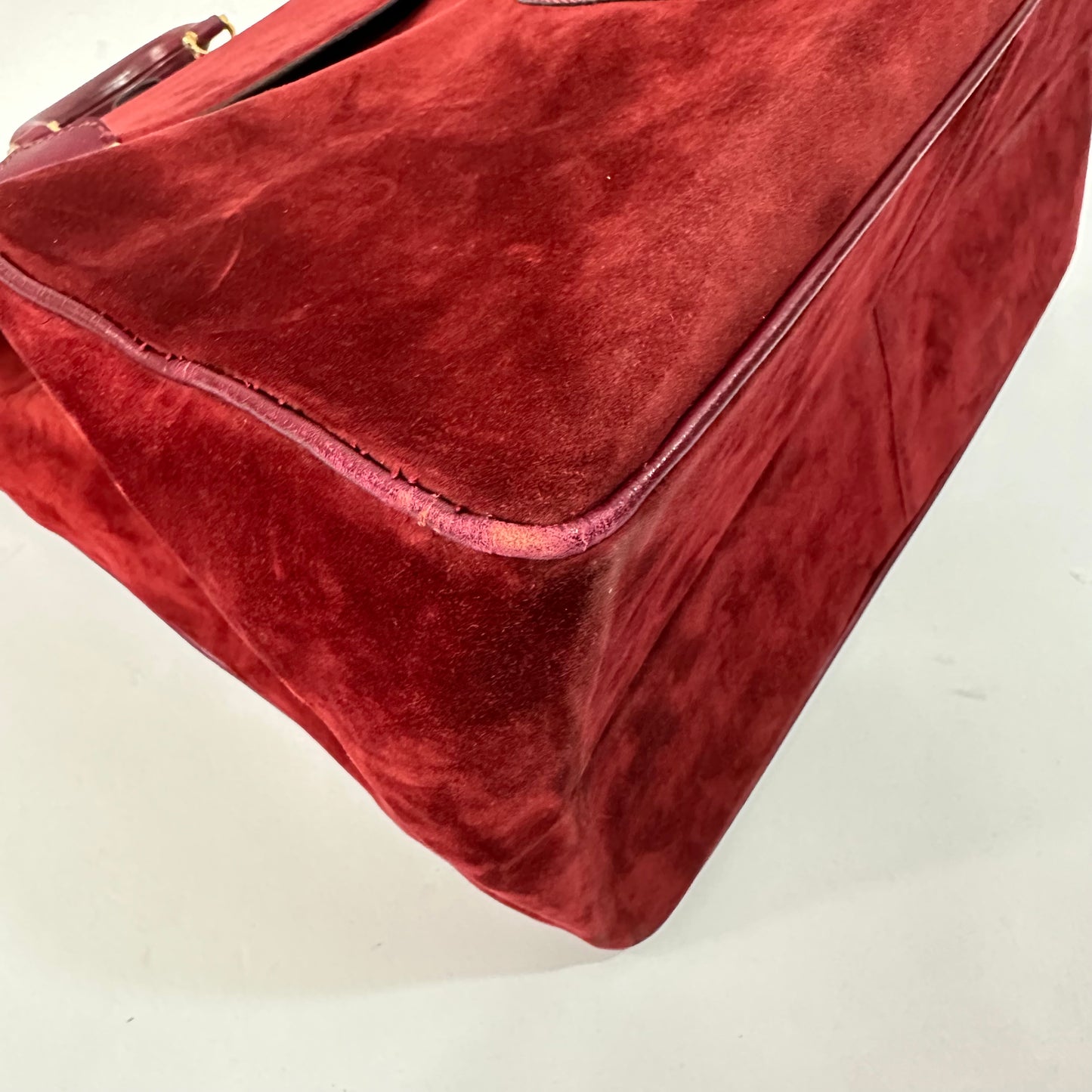 Vintage Les Must De Cartier 1975 Bordeaux Suede Train Travel Messenger Bag