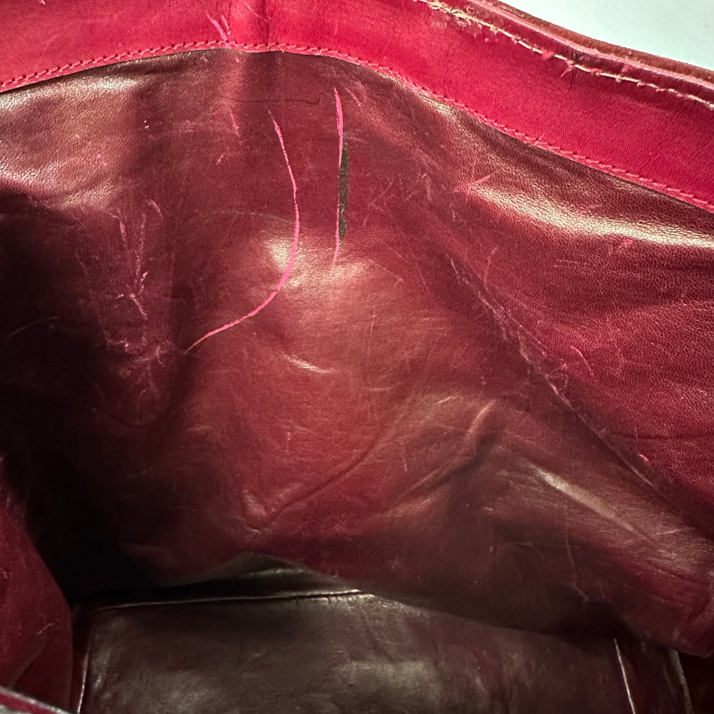 Vintage Les Must De Cartier 1975 Bordeaux Suede Train Travel Messenger Bag