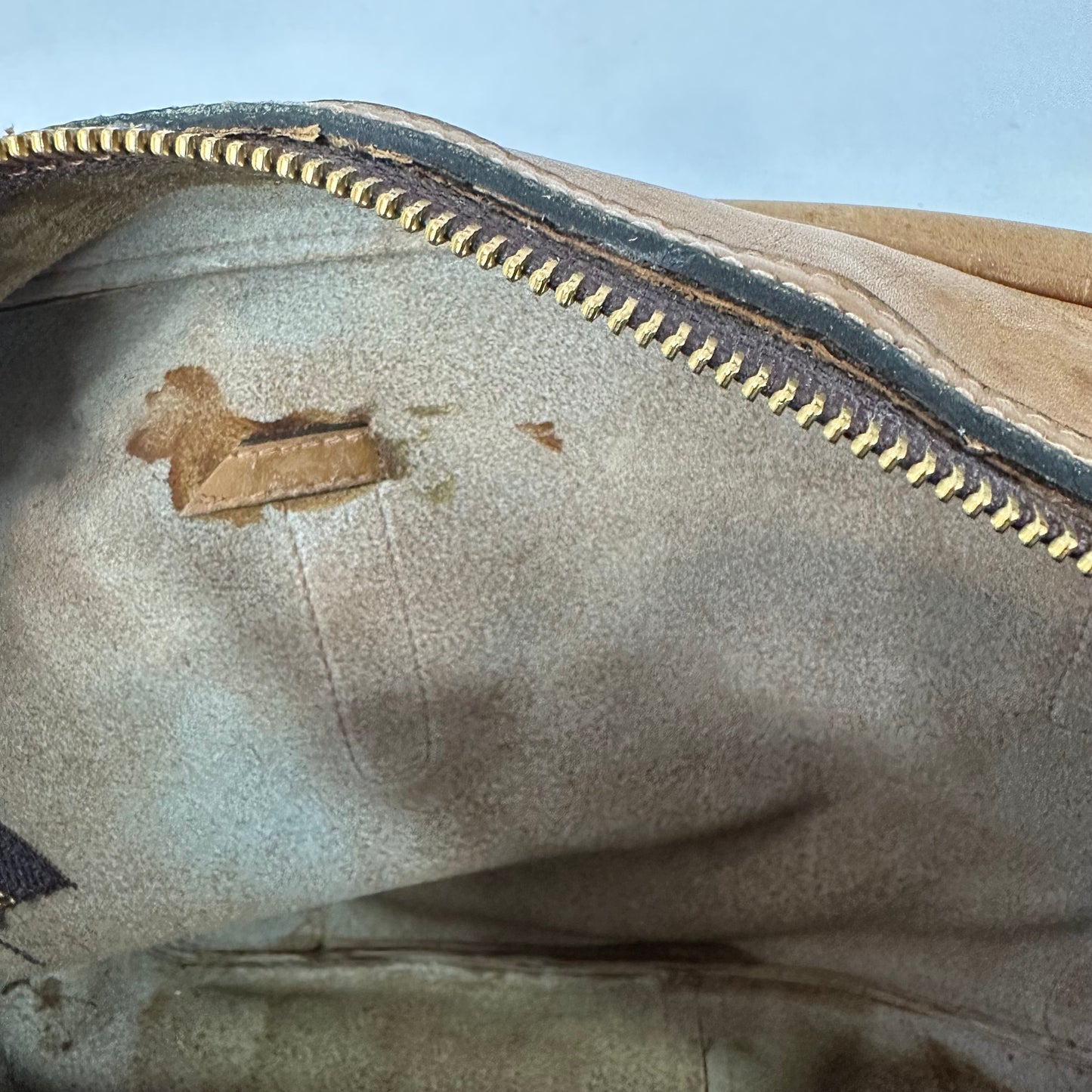 Vintage Gucci Tan Leather Zip Tote