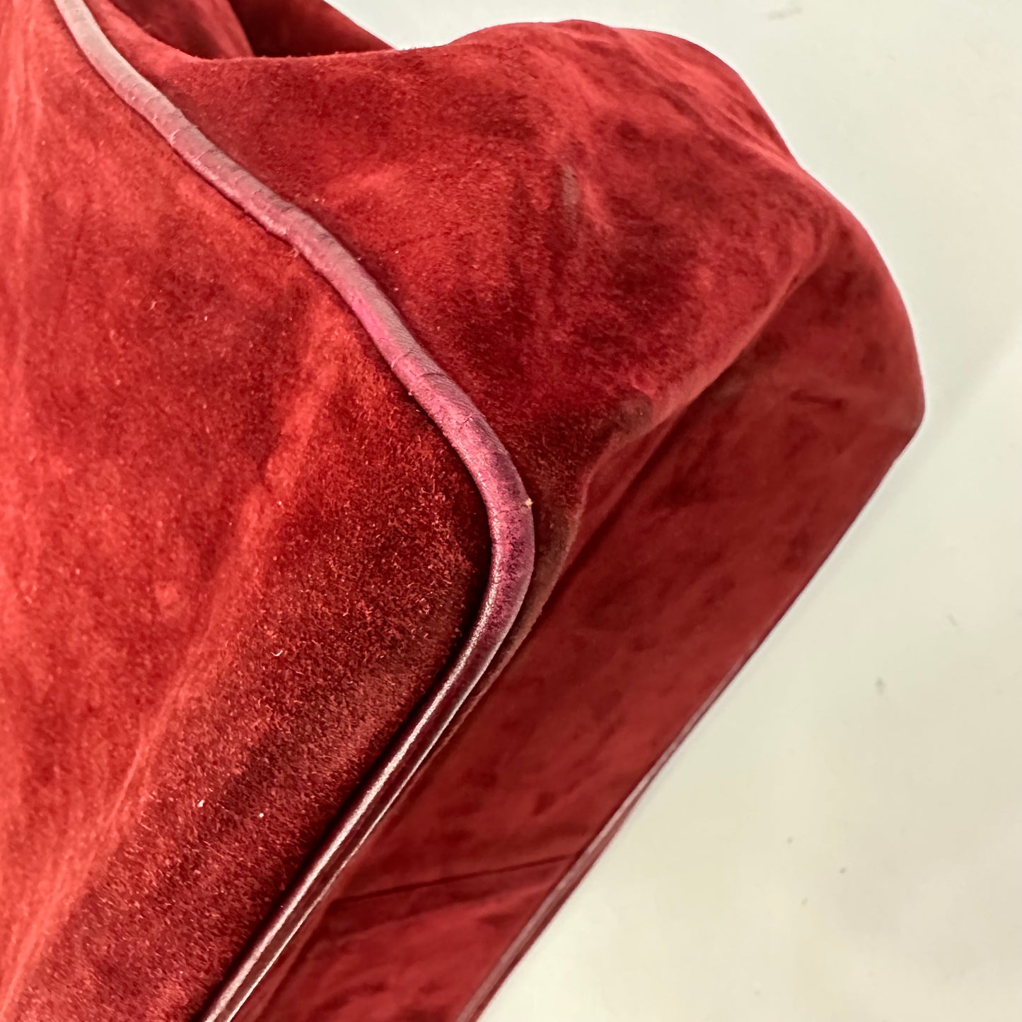 Vintage Les Must De Cartier 1975 Bordeaux Suede Train Travel Messenger Bag