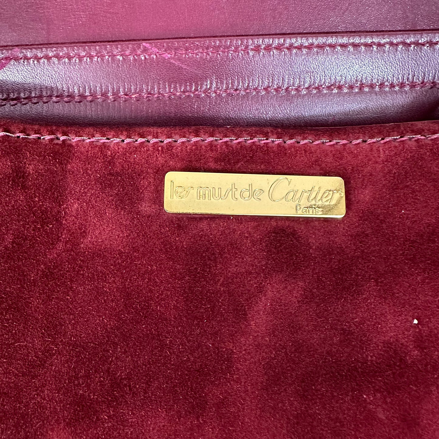 Vintage Les Must De Cartier 1975 Bordeaux Suede Train Travel Messenger Bag