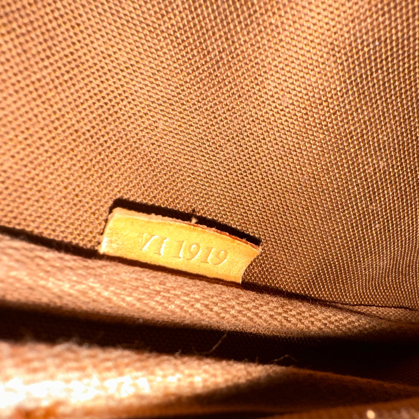 Vintage Louis Vuitton 1999 Monogram Pochette Accessoires Long Strap Bag