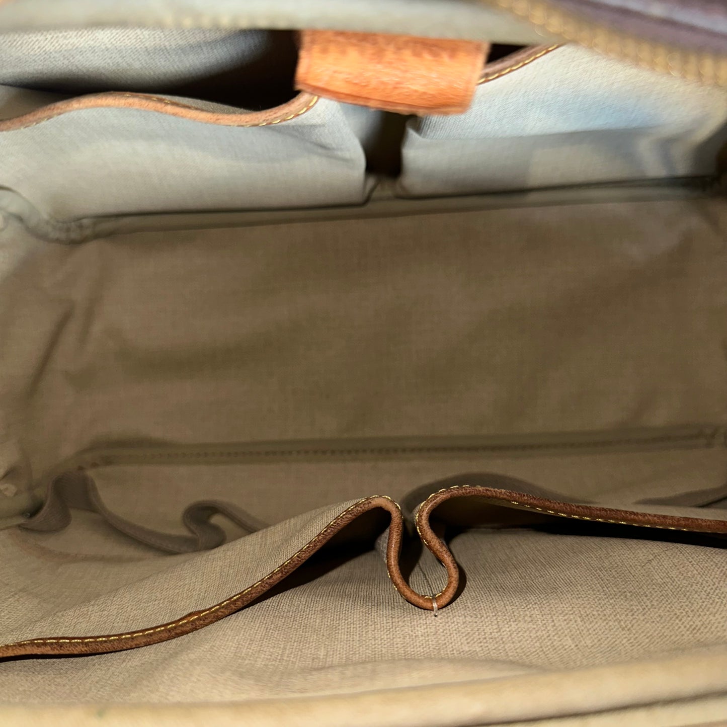 Vintage Louis Vuitton Deauville Bag