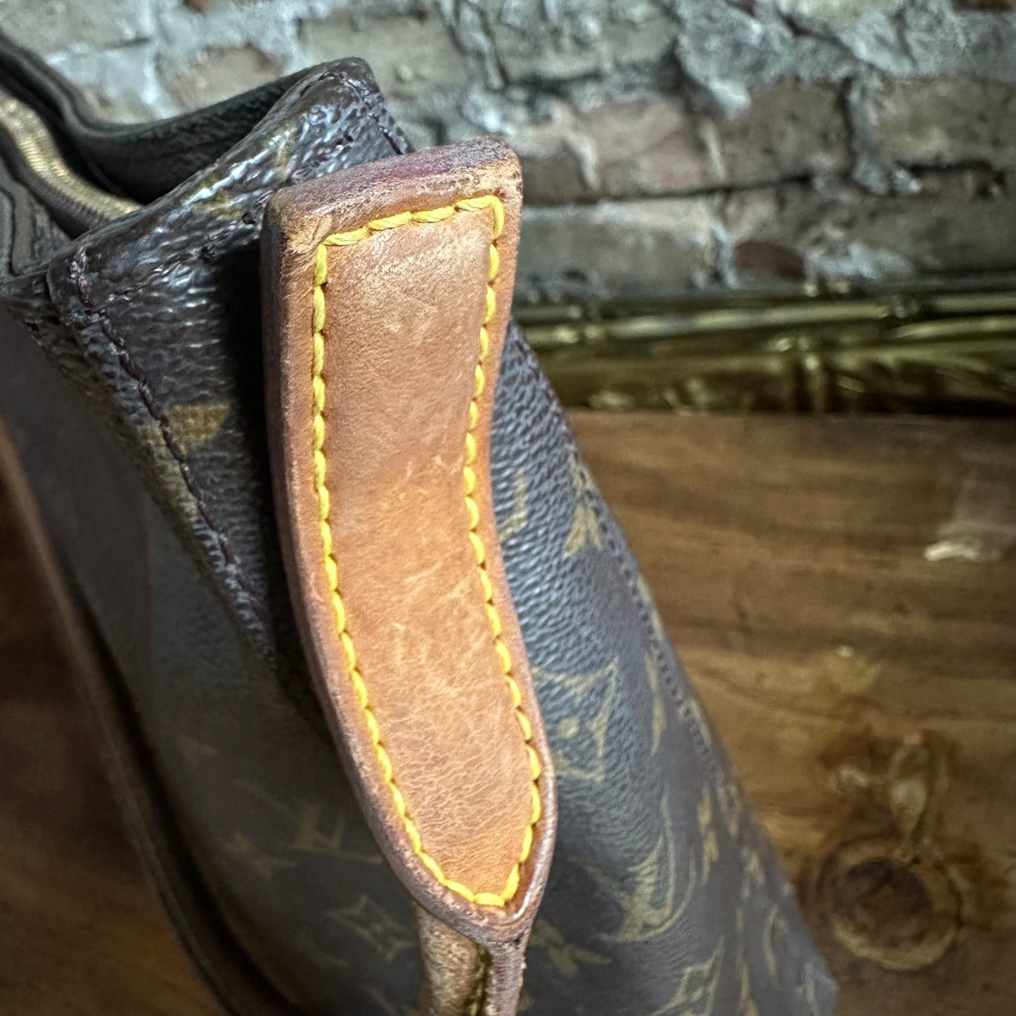 Vintage Louis Vuitton 2000 Monogram Looping GM Bag