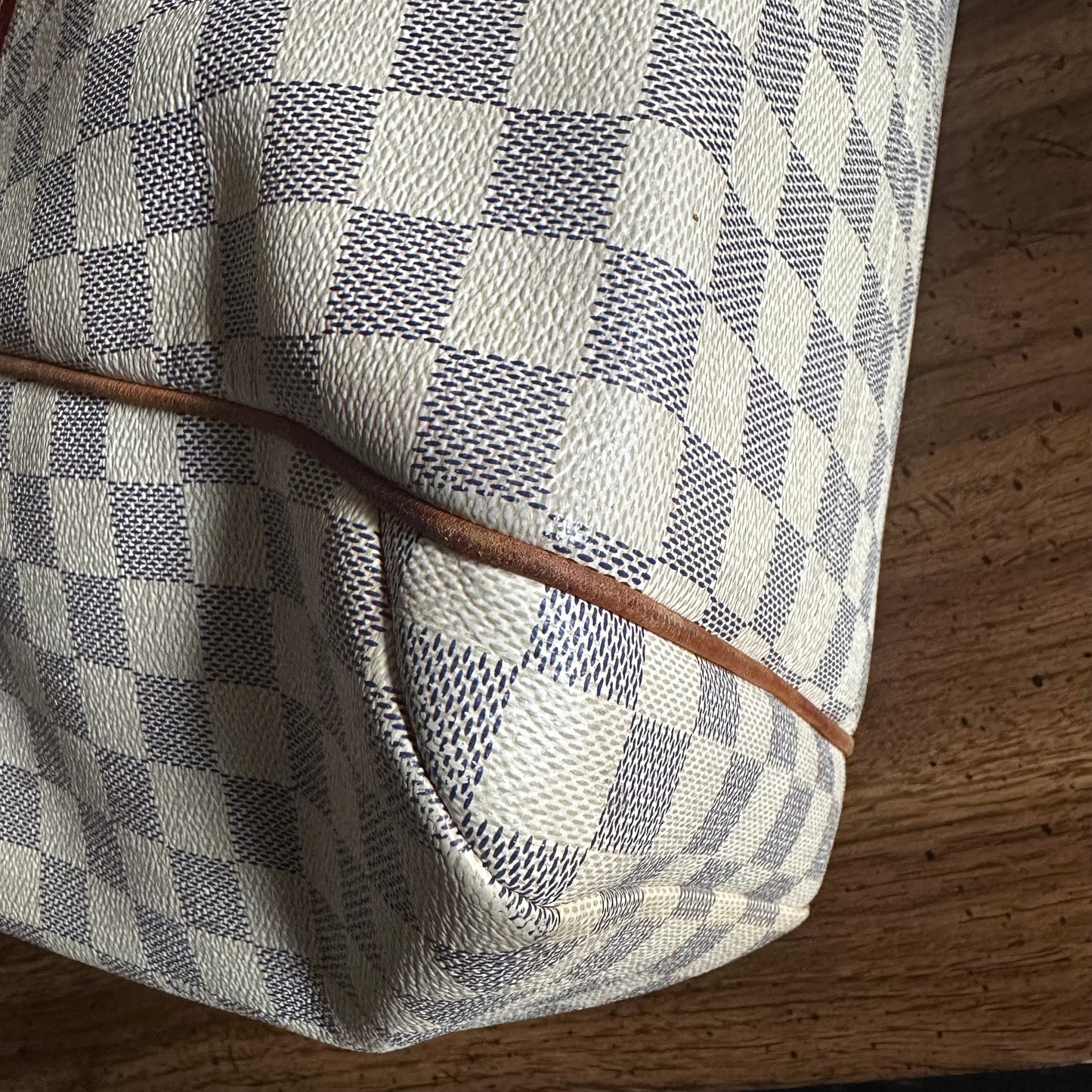 Louis Vuitton Damier Azur Totally MM Tote Bag