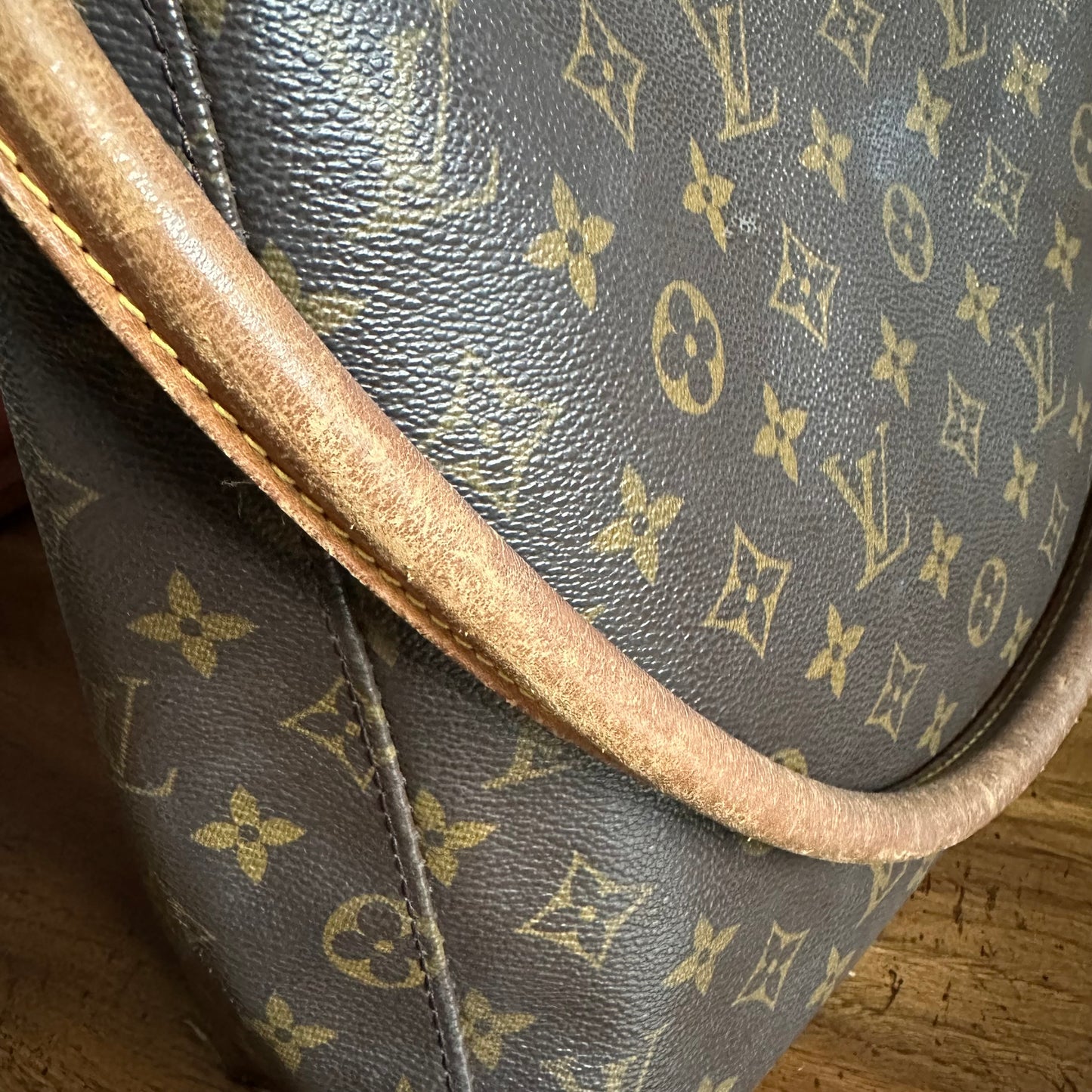 Vintage Louis Vuitton 2000 Monogram Looping GM Bag