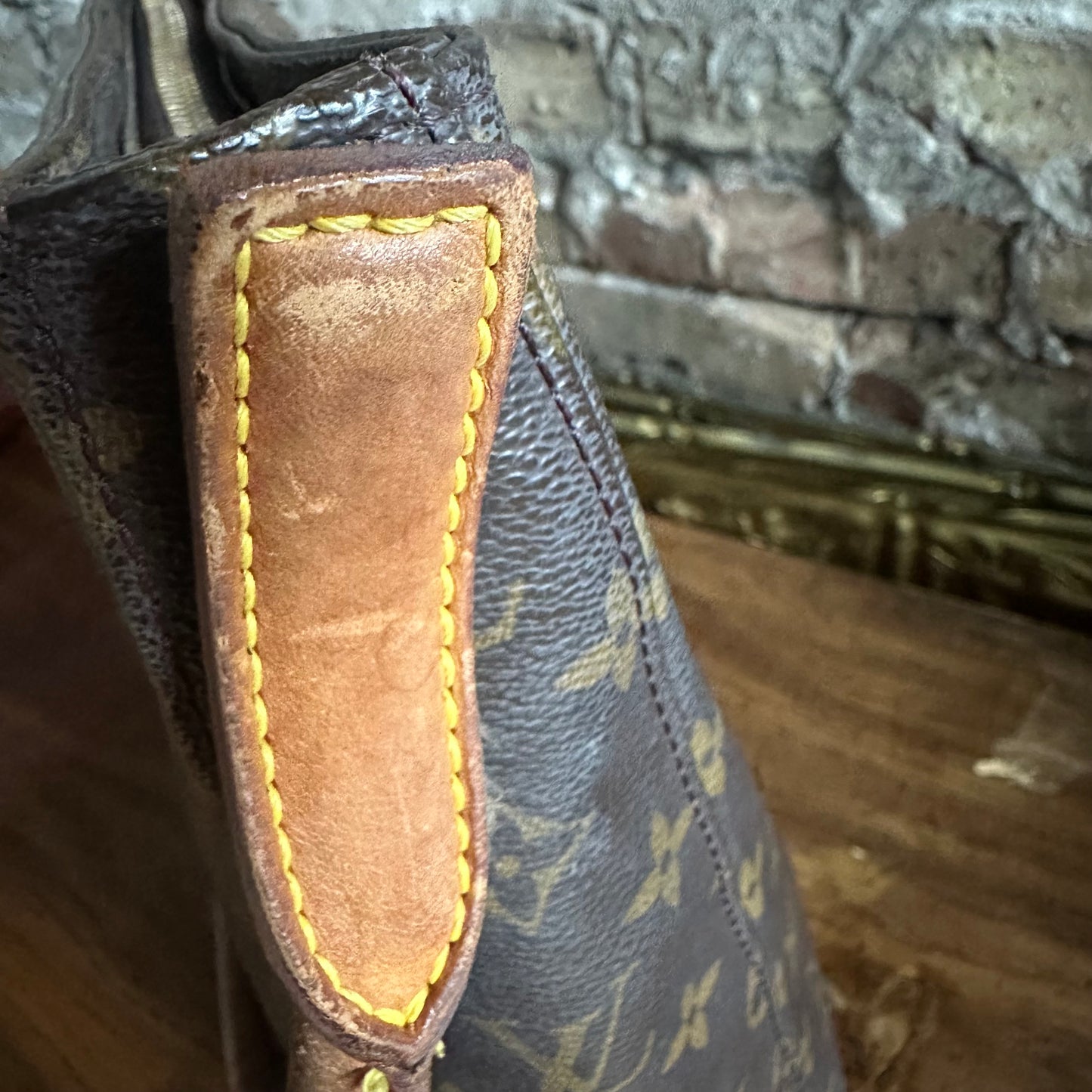 Vintage Louis Vuitton 2000 Monogram Looping GM Bag