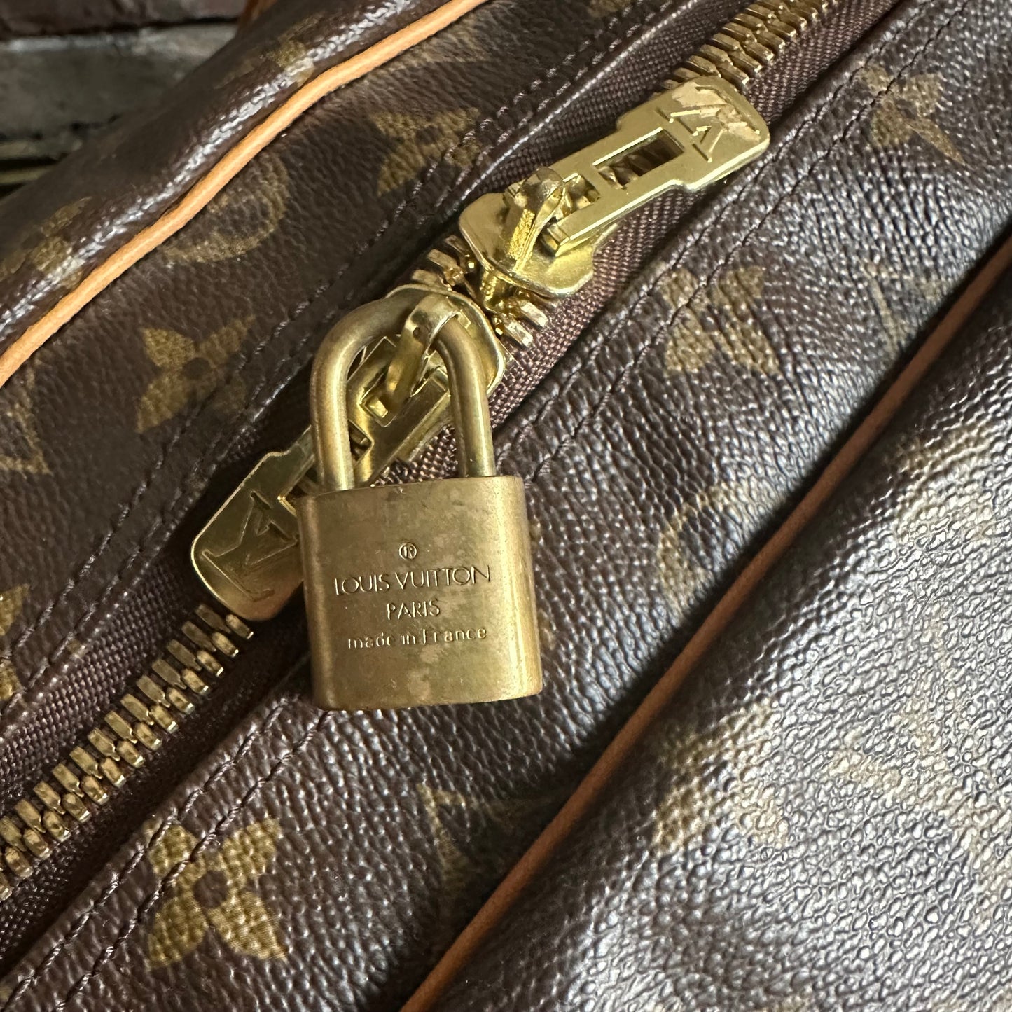 Vintage Louis Vuitton 2008 Carryall Travel Bag
