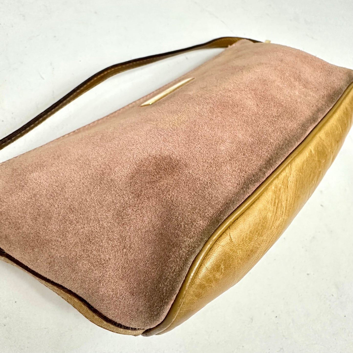 Vintage Gucci Pink Suede Boat Pochette