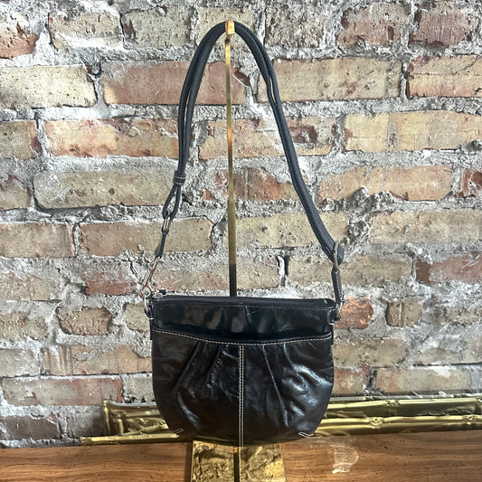 Vintage Coach F42833 Soho Pleated Black Patent Leather Swingpack Crossbody Bag