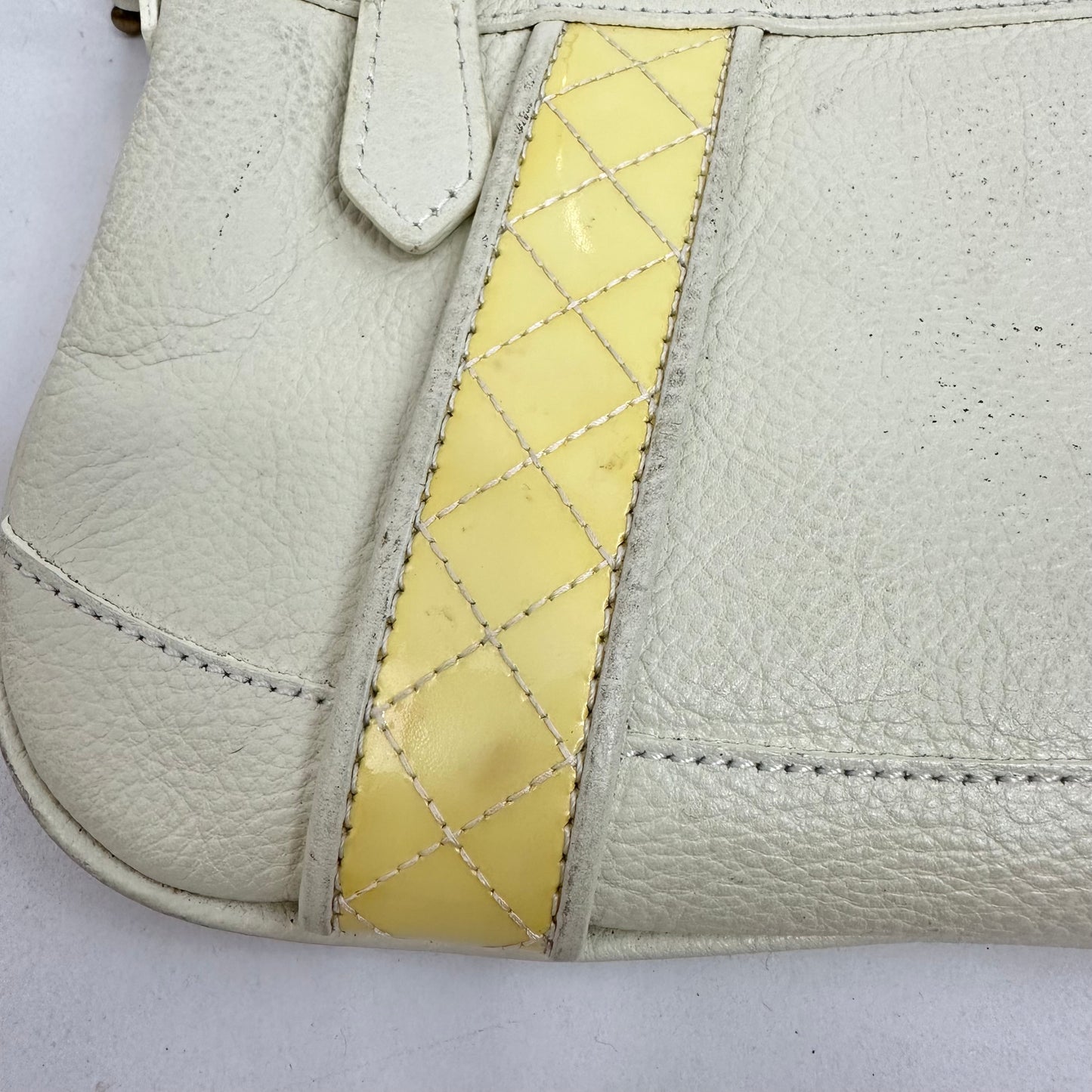 Vintage Burberry White Leather Baguette Bag