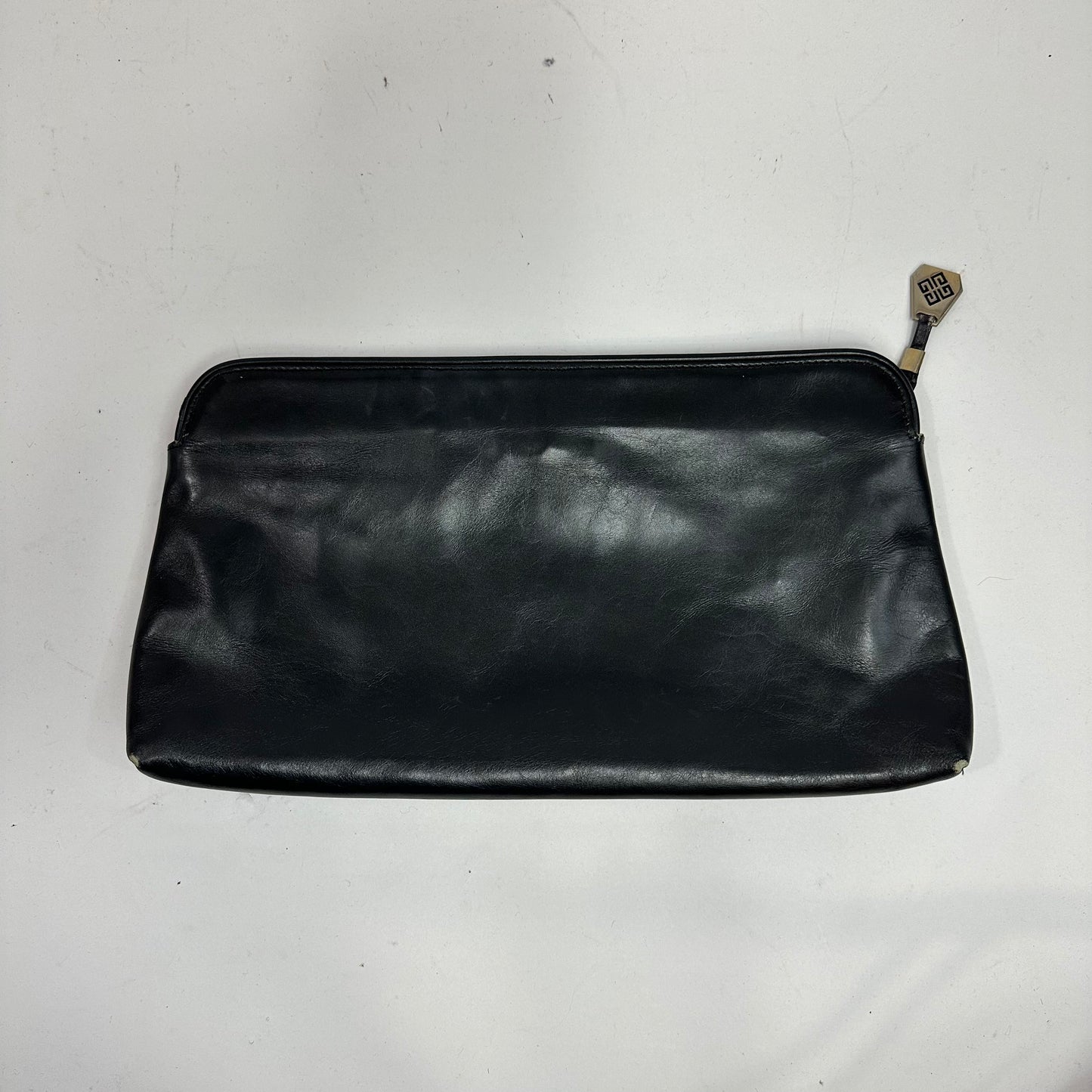 Vintage Sac Givenchy Anagram Black Leather Clutch