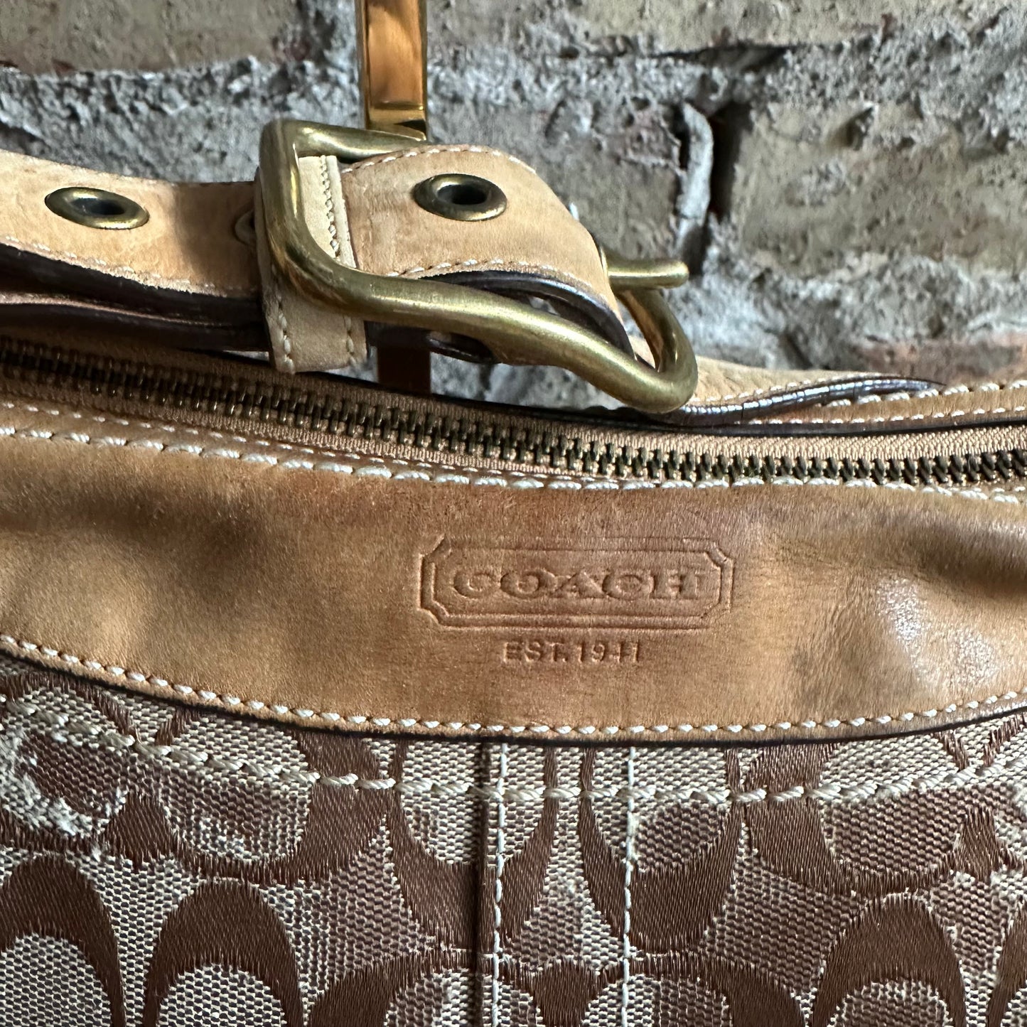Vintage Coach 10403 Tan Legacy Signature Convertible Hobo Shoulder Bag Crossbody Bag