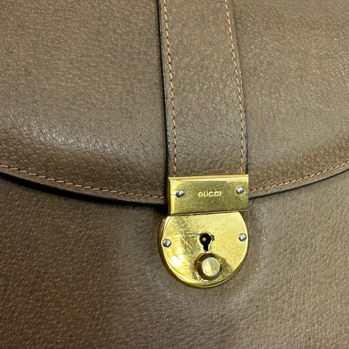 Vintage Gucci Leather Locking Envelope Clutch
