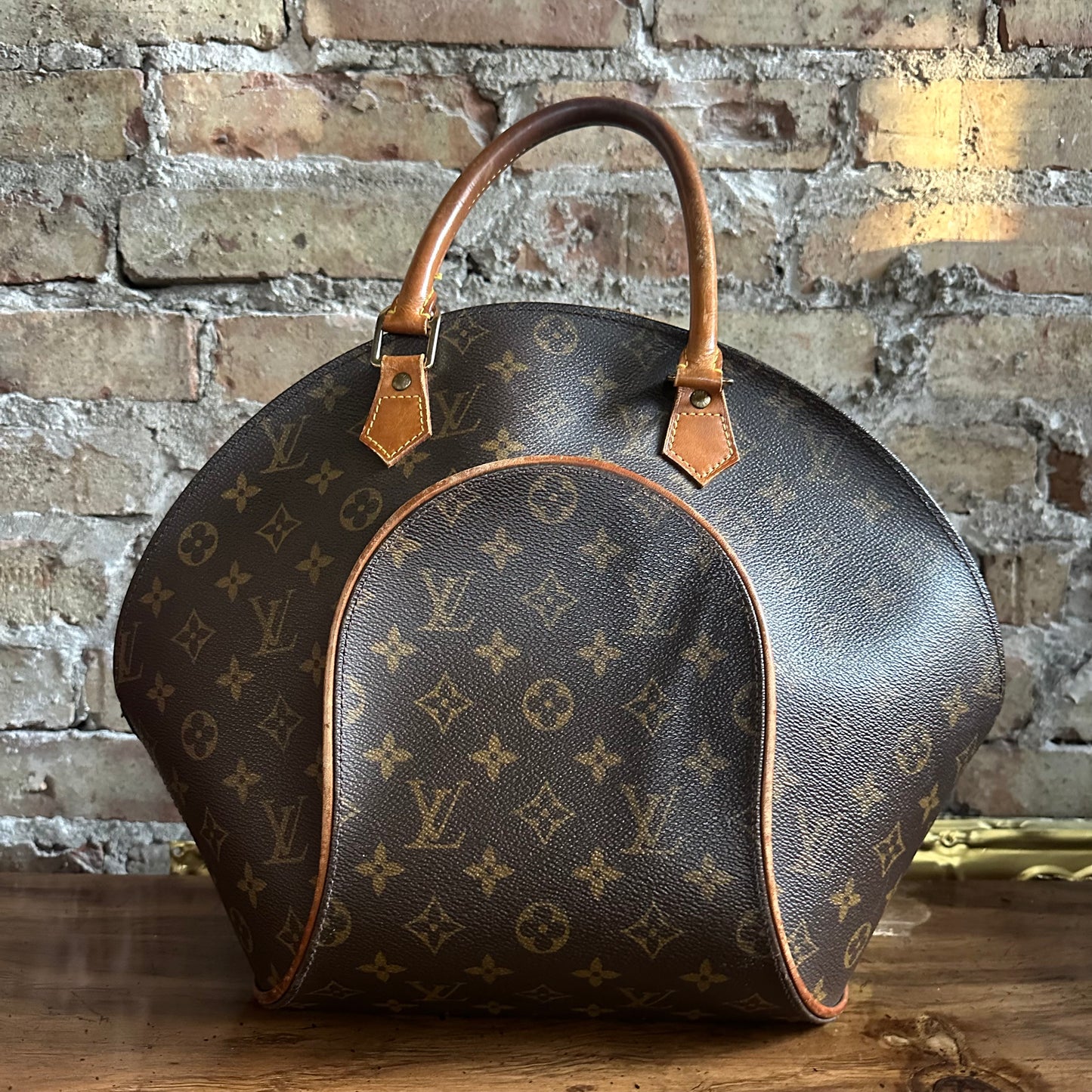 Vintage Louis Vuitton 1998 Monogram Ellipse MM Bag